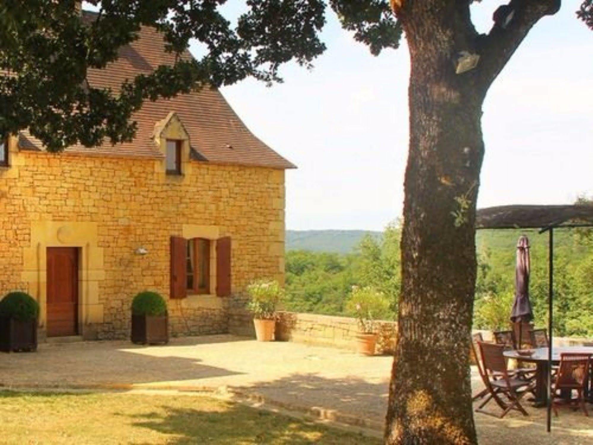 Chambres D'Hotes Avec Piscine La Rossillonie Beynac-et-Cazenac Kültér fotó
